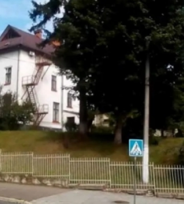 Львівська міськрада програла суд облраді за десяток будівель закладів охорони здоров’я