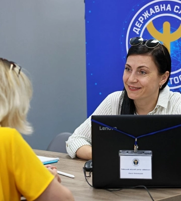 Працевлаштування ВПО: скільки переселенців вже отримали роботу на Львівщині
