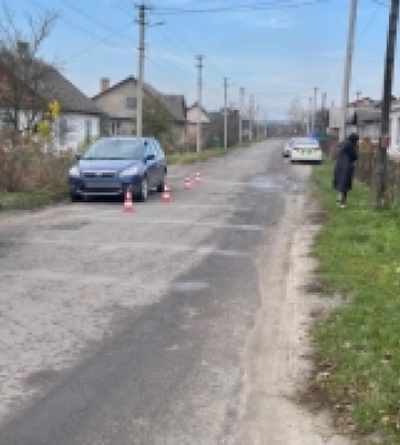 У Костополі збили дівчину, яка вибігла на дорогу з-за автобуса