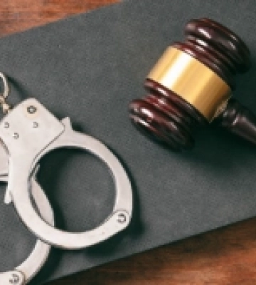Суд звільнив від покарання переправника ухилянтів на Хустщині
