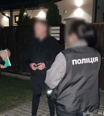 Сельскому голове на Киевщине сообщили о подозрении: закупил одежду для добровольцев с убытками на 2,5 млн грн