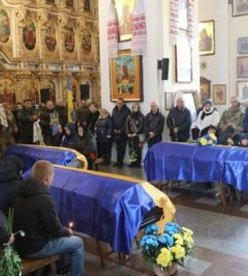 У Полтаві попрощались із трьома полеглими воїнами