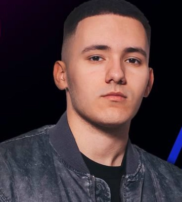 «Кожен раз - це хіт»: 18-річний відомий співак з Волині Yaktak записав новий дует