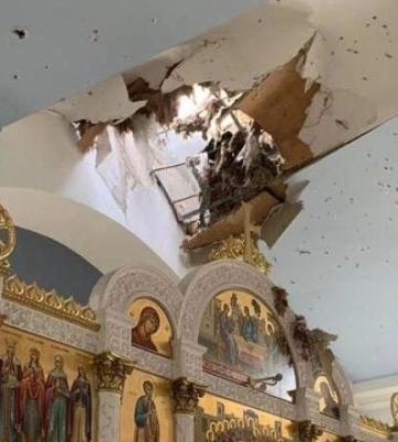 У Херсоні показали обстріляну росіянами церкву