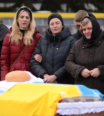 Рівне оплакує добровольця, який до останнього боронив Авдіївку (ФОТО)