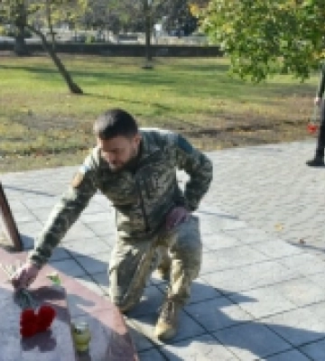 У Снігурівці вшанували пам’ять полеглих на війні земляків