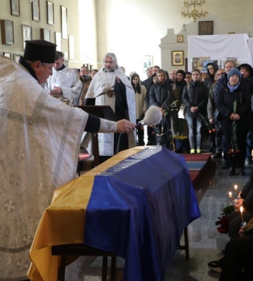 У Полтаві попрощалися з трьома полеглими військовими, які віддали життя за Україну