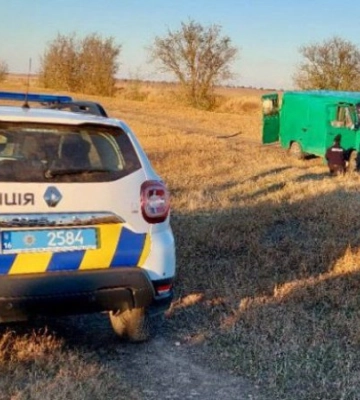 На Одещині чоловік підірвав гранату в авто: є поранений