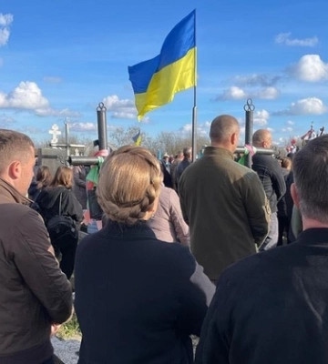 На Волині Юлія Тимошенко попрощалась з захисником Віталієм Козловським
