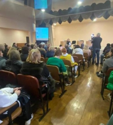 У Дніпрі провели чергові зустрічі з батьками. Говорили про шкільне харчування