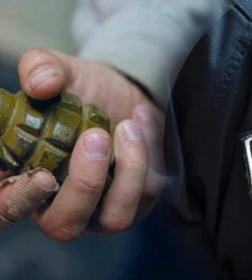 Замах на подвійне вбивство: чоловіку, який кинув гранату в авто на Одещині, загрожує довічне