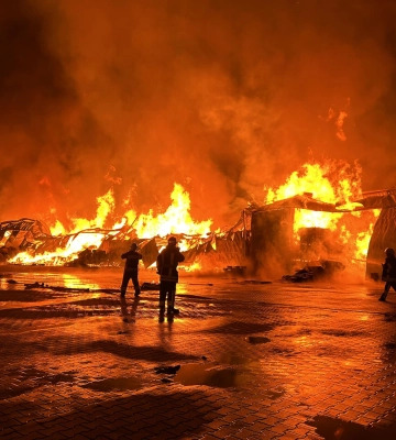 У Вінниці сталась масштабна пожежа на складах, - ЗМІ
