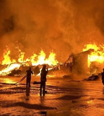 У Вінниці горять складські приміщення: що відомо