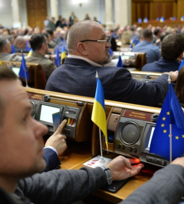 Верховна Рада приняла смету с расчетом, сколько депутат может тратить на помощников и аренду жилья