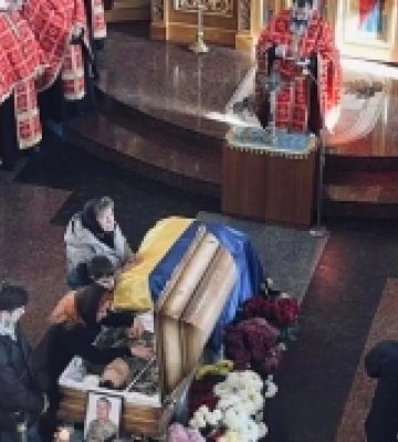 На Закарпатті в останню путь командира артилерійського взводу 128-ої окремої гірсько-штурмової бригади Дмитра Мілютіна