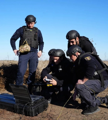 Миколаївські піротехніки вперше використали переданий Канадою роботизований комплекс для розмінування
