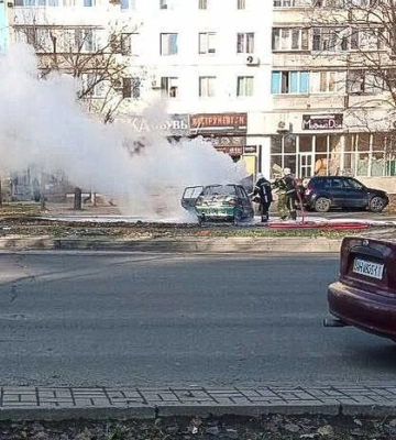 У Маріуполі злетіла в повітря автівка одного з окупантів