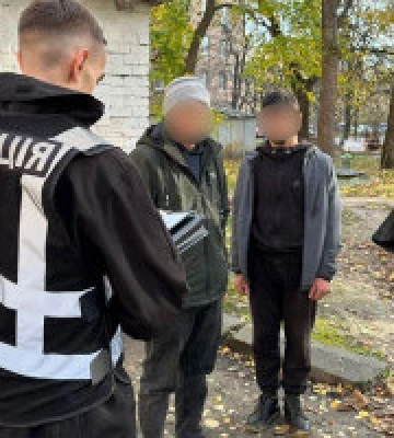 Зібрали майже 700 тис. грн на лікування військових, а витратили на розваги: у Києві викрили шахраїв