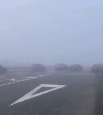 Через туман на Полтавщині зіткнулося 10 авто, обійшлося без постраждалих