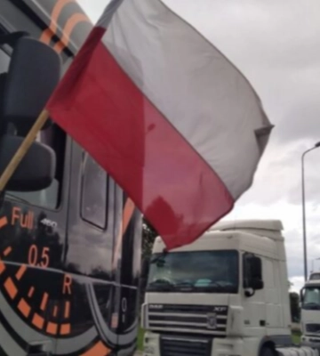 Через протест поляків не було медиків: на волинському пункті пропуску знепритомнів перевізник