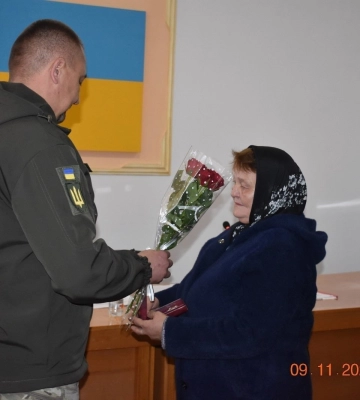 Рідним полеглих захисників з Володимирського району вручили їхні посмертні ордени