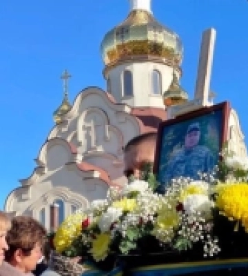 На Волині попрощалися з померлим героєм Юрієм Ковальчуком