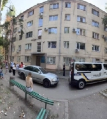 «Замінували» військкомат та підрозділ поліції: двом жителям Одеси повідомили про підозру