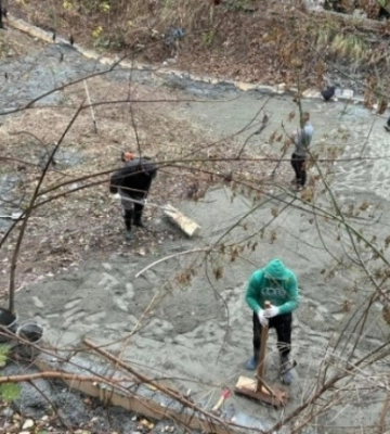 За 10 днів до закінчення терміну оренди ділянки забудовник відновив будівництво у Львові