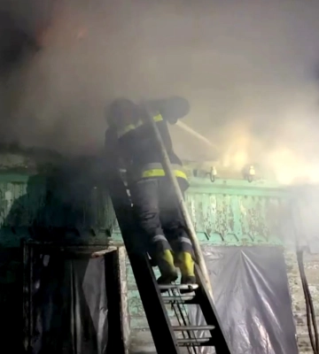На Сумщині вогнеборці оперативно ліквідували пожежу в житловому будинку