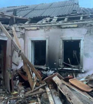 Російські окупанти знову завдали ударів по Херсону. Є руйнування