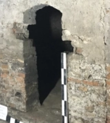 У Луцьку археологи розчистили вхідний комплекс та дві підземні споруди католицького собору