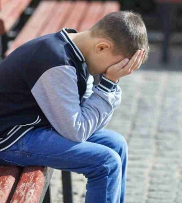 Приставили нож. На детской площадке в Харькове напали на мальчика 