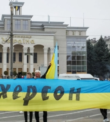 «То був подих свободи, а зараз мрія – не чути вибухів»: Херсон через рік після звільнення від російської окупації