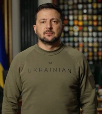 РФ обстреляла Херсон: вспыхнул пожар, один из пострадавших умер в больнице