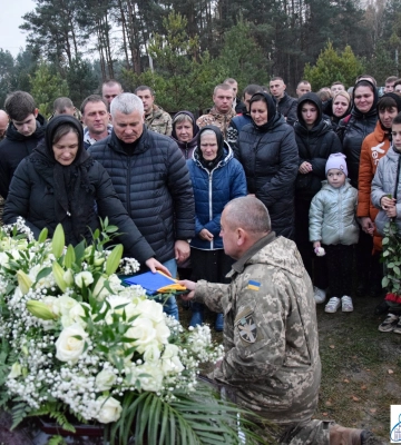 У Нововолинську попрощалися з Героєм України Костянтином Мрочком