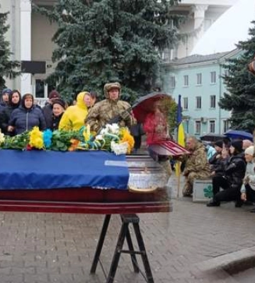 Загинув майже два роки тому: на Волині попрощалися з танкістом, полеглим у боях за Київщину