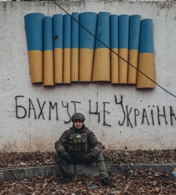 ВСУ: Россия атакует с новой силой под Бахмутом, уже не в обороне
