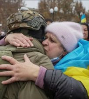 Визволителів Херсона відзначено державними нагородами