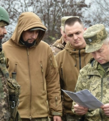 Сирський відвідав військові частини на Бахмутському та Лиманському напрямках