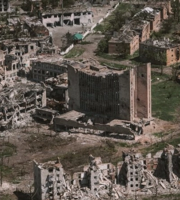 Росіяни намагаються повернути втрачені позиції під Бахмутом, – Сирський