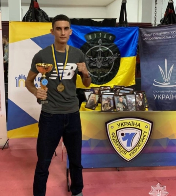 Патрульний з Рівного став чемпіоном з кікбоксингу