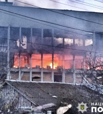 Наслідки масованого обстрілу Херсону. ФОТОрепортаж