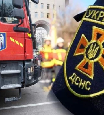 У Києві спалахнула пожежа: в Дарницькому районі горить склад