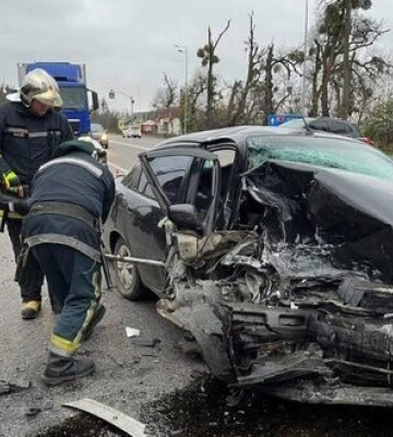 Під Вінницею у ДТП одна людина загинула, ще п’ятеро постраждали, серед них троє дітей 