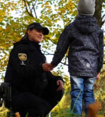 Від початку року на Львівщині поліцейські розшукали 526 зниклих дітей