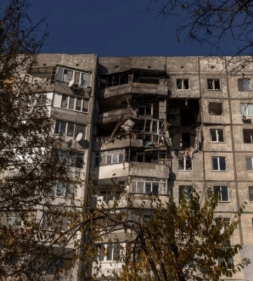 Окупанти з лівого берега обстріляли центр Херсона: є поранені