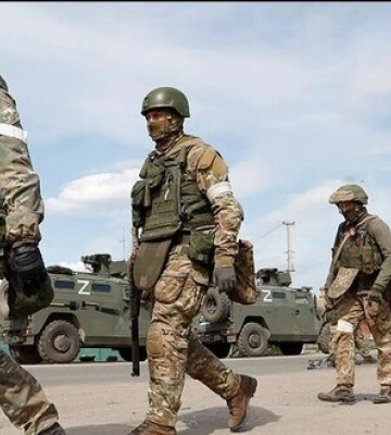 В Минобороны россии заявили, что, &quot;оценив ситуацию&quot;, решено &quot;перебросить войска на более выгодные позиции к востоку от Днепра&quot;