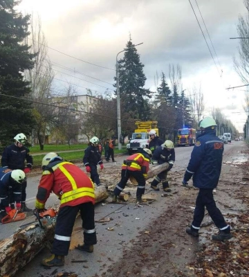 Непогода наделала беды в 9 областях Украины, в том числе Днепропетровской