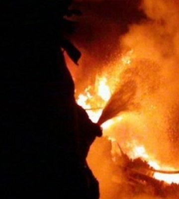 На Львівщині вогонь ледь не знищив будинок та господарську будівлю