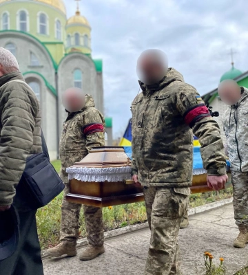 У Нововолинську попрощалися з загиблим воїном Русланом Приступою